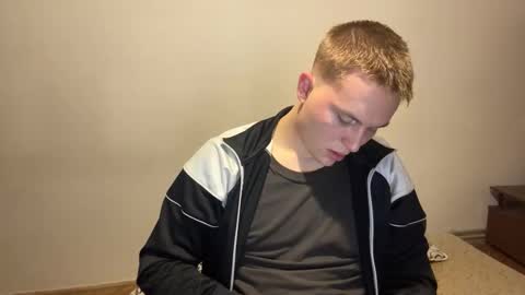 Snapshot of mrheat_ chatting on 14, 10, 2025 Max online show from 14, 10, 2025