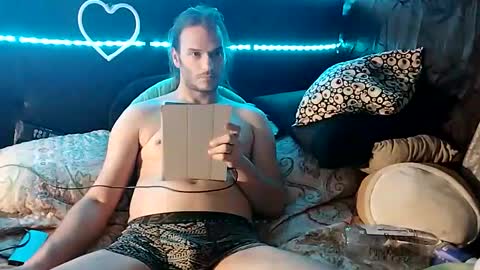 Snapshot of mrkinksized chatting on 12, 3, 2025 MrKinkSized online show from 12, 3, 2025