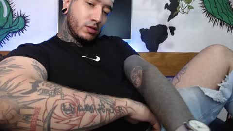 Snapshot of mrmanny__ chatting on 1, 2, 2025 mrmanny__ online show from 1, 2, 2025