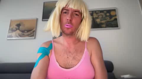 TaleOfLaura online show from 2, 2, 2026