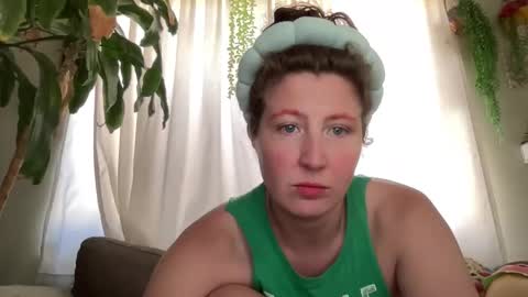 Babs Bear online show from 6, 11, 2025