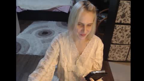 Snapshot of mrsluck chatting on 26, 11, 2025 Sasha online show from 26, 11, 2025