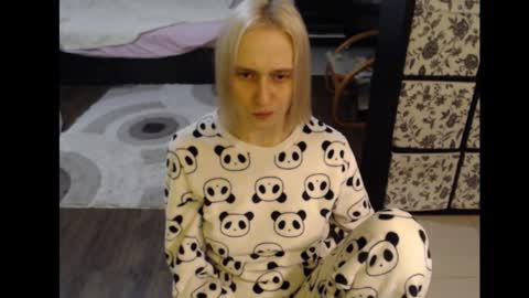 Snapshot of mrsluck chatting on 10, 1, 2026 Sasha online show from 10, 1, 2026