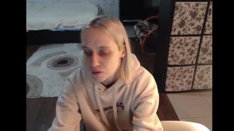 Snapshot of mrsluck chatting on 1, 2, 2026 Sasha online show from 1, 2, 2026