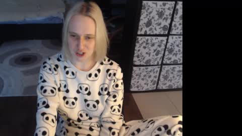 Snapshot of mrsluck chatting on 7, 2, 2026 Sasha online show from 7, 2, 2026