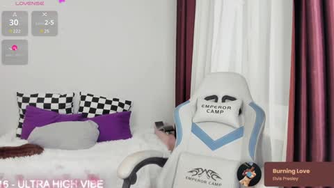 Snapshot of ms_allison chatting on 4, 12, 2024 Allison online show from 4, 12, 2024