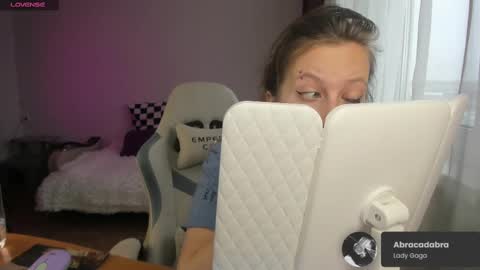 Snapshot of ms_allison chatting on 13, 2, 2025 Allison online show from 13, 2, 2025