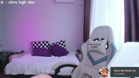 Snapshot of ms_allison chatting on 17, 2, 2025 Allison online show from 17, 2, 2025