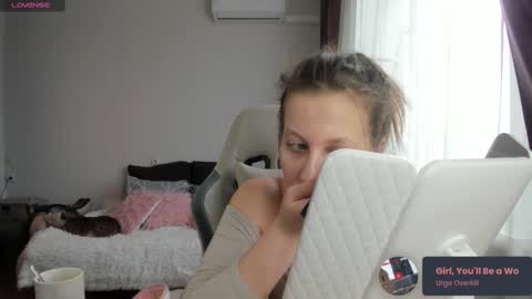 Snapshot of ms_allison chatting on 11, 3, 2025 Allison online show from 11, 3, 2025