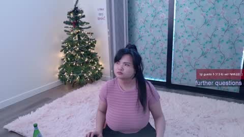 Snapshot of ms_mochii chatting on 15, 1, 2025 R o r i SnapChat heyroriv2 wednesday - sunday Noon oclock mountain - 5pm mountain online show from 15, 1, 2025