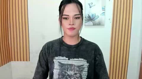 selena online show from 14, 4, 2026