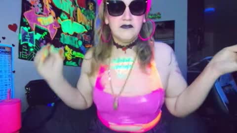 Cunty Luxxe online show from 14, 10, 2025