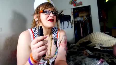 Snapshot of mscuntyluxxe chatting on 2, 8, 2026 Cunty Luxxe online show from 2, 8, 2026