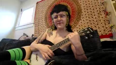 Snapshot of msharlequinn chatting on 7, 7, 2026 Harley Quinn online show from 7, 7, 2026