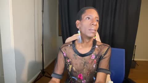 Snapshot of msmerlinmystique chatting on 16, 12, 2025 Merlin Mystique online show from 16, 12, 2025