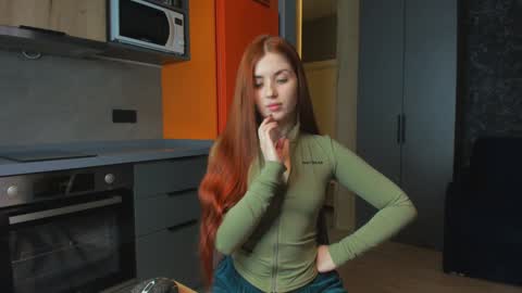 Snapshot of msmexika chatting on 21, 1, 2025 Lucy online show from 21, 1, 2025