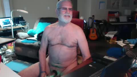 Snapshot of mt2much chatting on 19, 2, 2025 mt2much online show from 19, 2, 2025