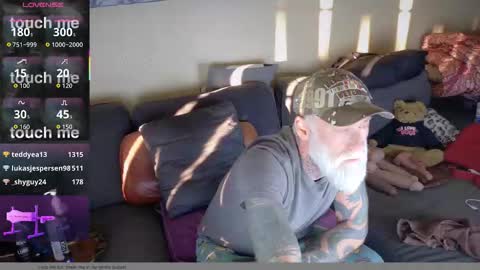 Snapshot of mtlbiker chatting on 18, 1, 2026 BikerDude online show from 18, 1, 2026