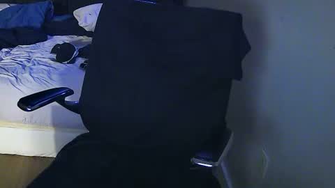 Snapshot of muffdiver718 chatting on 15, 1, 2025 Muffdiver online show from 15, 1, 2025