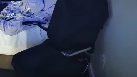 Snapshot of muffdiver718 chatting on 20, 1, 2025 Muffdiver online show from 20, 1, 2025