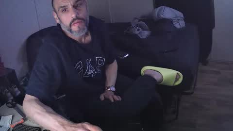 Snapshot of muffdiver718 chatting on 2, 3, 2026 Muffdiver online show from 2, 3, 2026