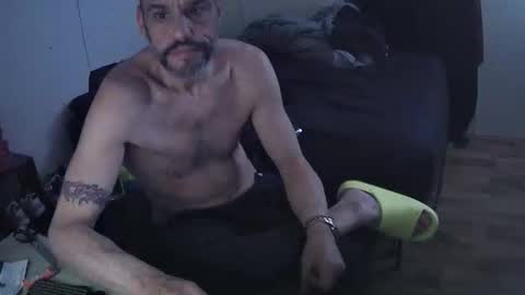 Snapshot of muffdiver718 chatting on 2, 3, 2026 Muffdiver online show from 2, 3, 2026