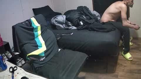 Snapshot of muffdiver718 chatting on 3, 3, 2026 Muffdiver online show from 3, 3, 2026