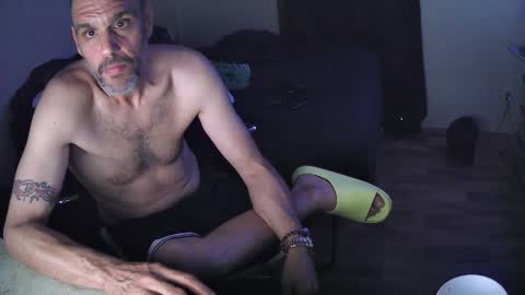 Muffdiver online show from 19, 5, 2026