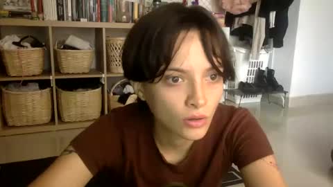 Snapshot of munchi_ chatting on 4, 12, 2024 online show from 4, 12, 2024