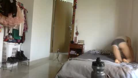 Snapshot of munchi_ chatting on 11, 12, 2024 online show from 11, 12, 2024