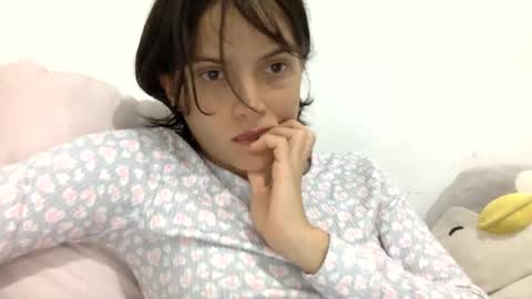 Snapshot of munchi_ chatting on 30, 12, 2024 online show from 30, 12, 2024