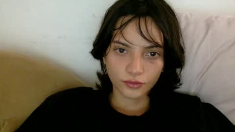 Snapshot of munchi_ chatting on 28, 1, 2025 online show from 28, 1, 2025