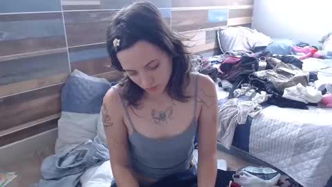 Snapshot of munchi_ chatting on 8, 10, 2025 online show from 8, 10, 2025