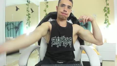 muscle scott online show from 30, 10, 2025