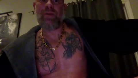 Snapshot of muscledick40 chatting on 23, 2, 2025 muscledick40 online show from 23, 2, 2025