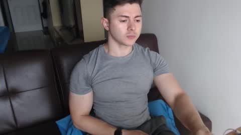 Snapshot of muscledoctor24 chatting on 17, 9, 2025 Everet online show from 17, 9, 2025