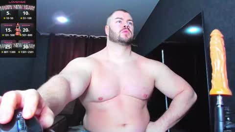 Snapshot of muscularjohnforu chatting on 6, 3, 2025 click icon for peach  online show from 6, 3, 2025