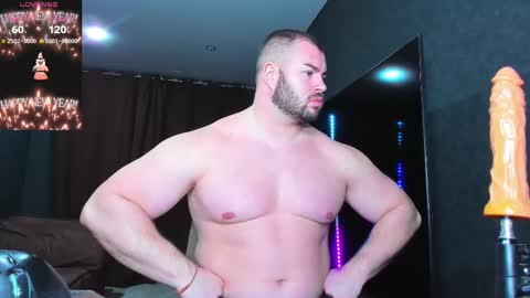 Snapshot of muscularjohnforu chatting on 9, 3, 2025 click icon for peach  online show from 9, 3, 2025