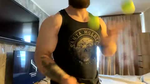 muscularjuggler online show from 4, 2, 2026