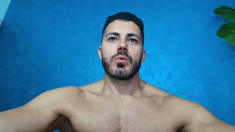 Snapshot of muscularmaster chatting on 18, 7, 2026 muscularmaster onlyfans online show from 18, 7, 2026