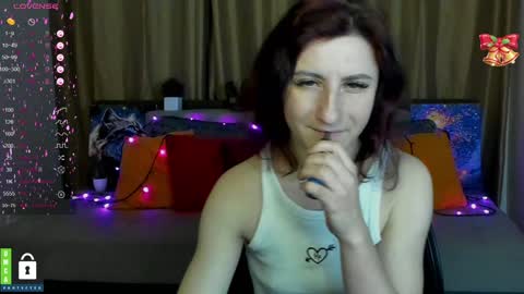 Snapshot of muse_kitty_jenia chatting on 2, 2, 2025 Jenya online show from 2, 2, 2025