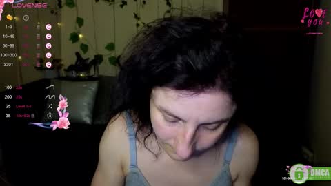 Snapshot of muse_kitty_jenia chatting on 24, 9, 2025 Jenya online show from 24, 9, 2025