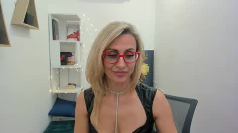 Diana online show from 5, 3, 2025