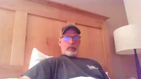 Snapshot of mustang_daddy chatting on 22, 3, 2026 307MountainMan online show from 22, 3, 2026