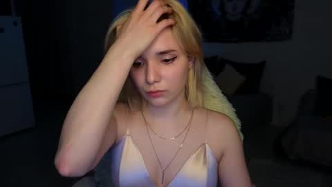 Molly online show from 28, 5, 2026