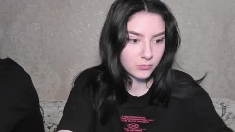 cute couple online show from 8, 4, 2026