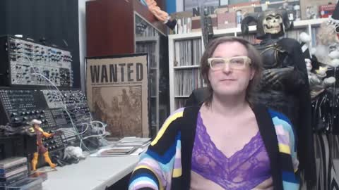 Snapshot of muziknerd chatting on 18, 1, 2025 Muziknerd online show from 18, 1, 2025