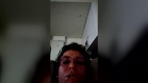 Snapshot of mweed95 chatting on 21, 6, 2026 mweed95 online show from 21, 6, 2026