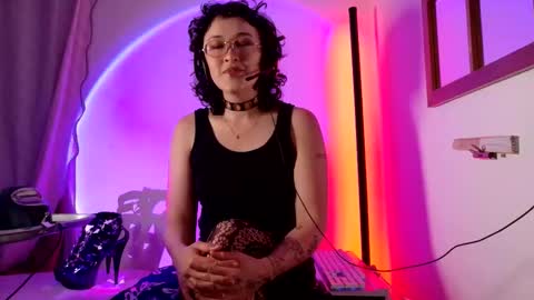 Mx. Anouk Divine online show from 8, 2, 2026