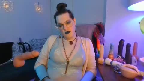 Mx Charlotte online show from 9, 4, 2026